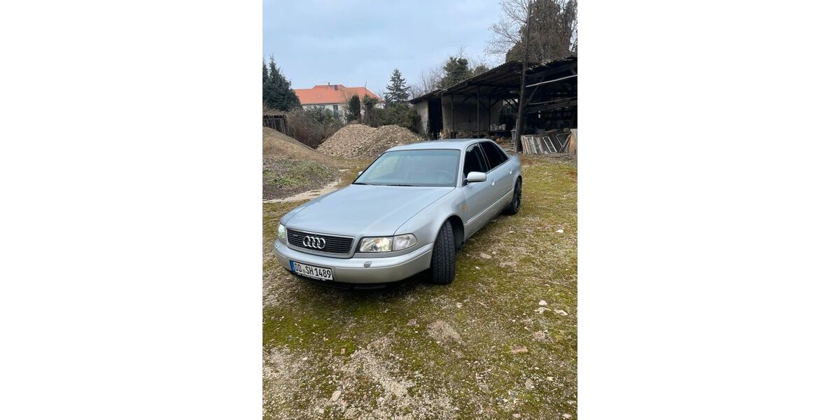 Audi A8 150.000 km 13.500 &euro; Dresden 01159