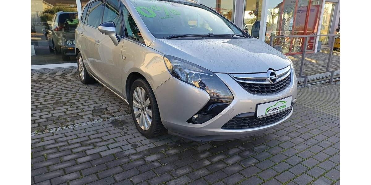 Opel Zafira C Tourer Innovation 225.537 km 6.995 &euro; Meißen 01662