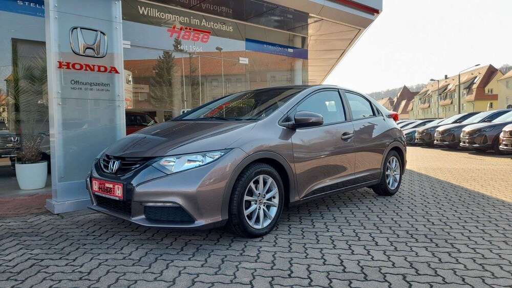 Honda Civic 93.200 km 7.490 &euro; Heidenau 01809