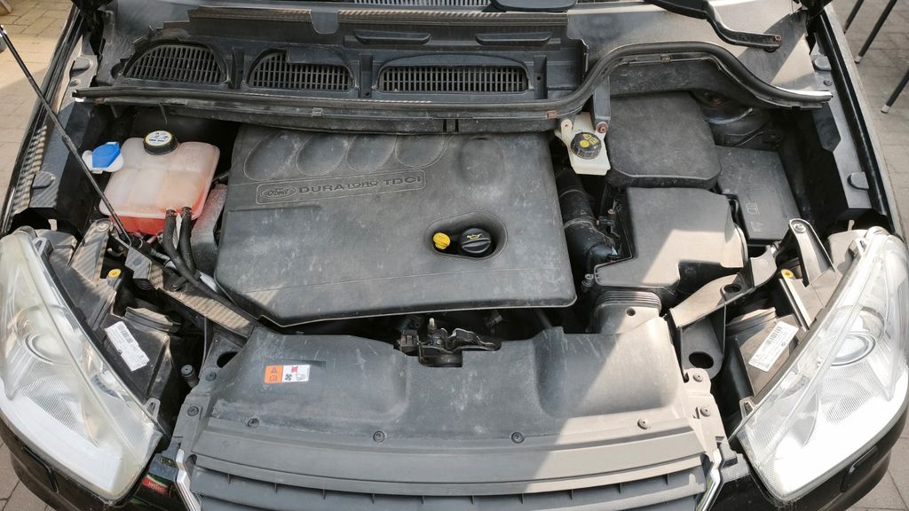 Ford C-Max 158.778 km 3.150 &euro; Niederau 01689