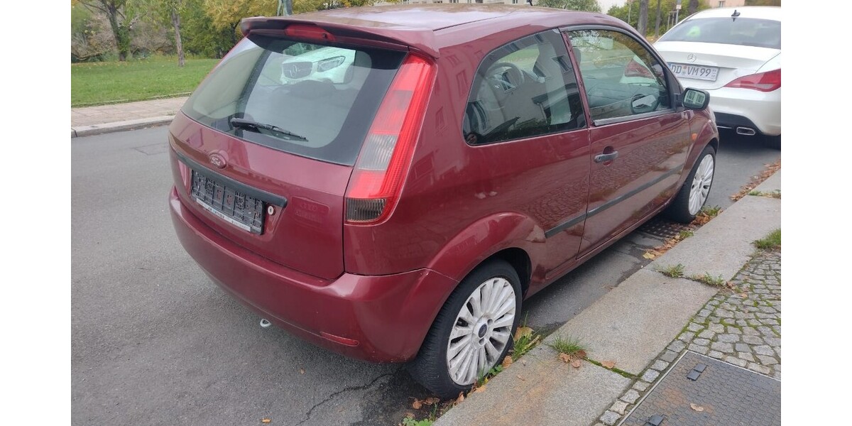 Ford Fiesta 230.000 km 1.500 &euro; Dresden 01067