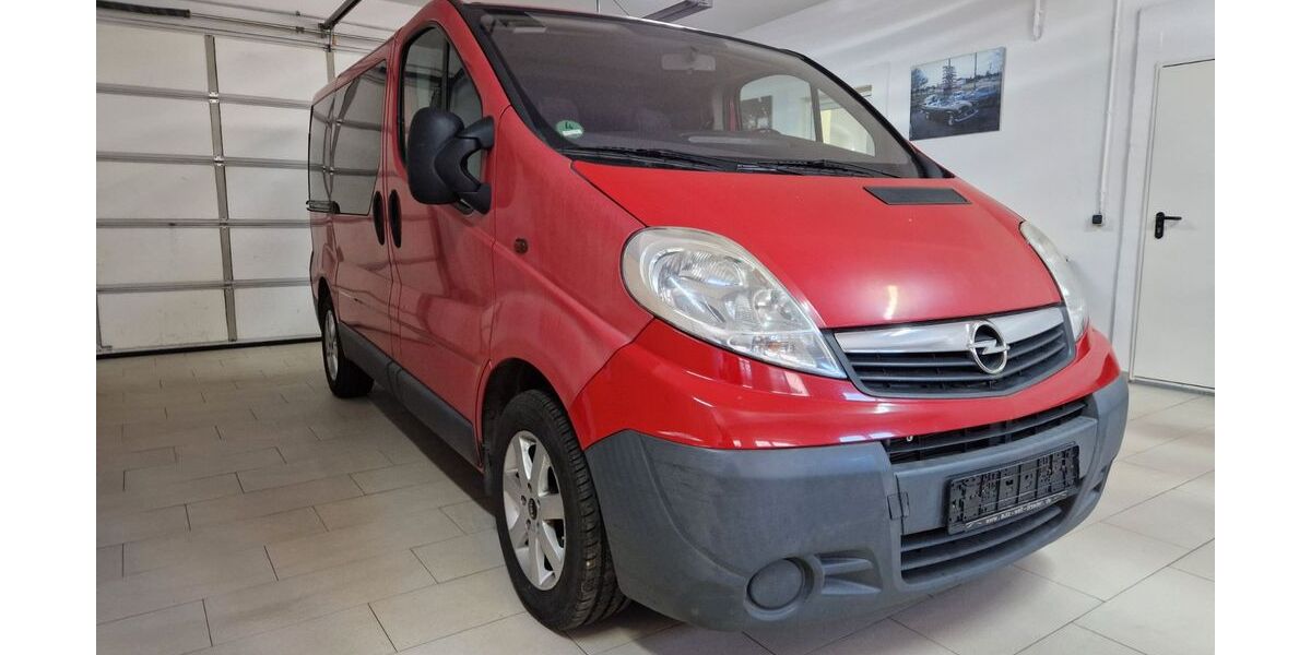 Opel Vivaro 269.000 km 6.350 &euro; Dresden 01139