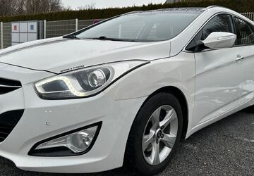 Hyundai i40 148.000 km 7.999 &euro; Dresden 01259