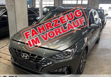 Hyundai i30 114.350 km 11.899 &euro; Dresden 01157