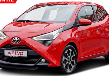 Toyota Aygo (X) 33.236 km 12.490 &euro; Dresden 01069