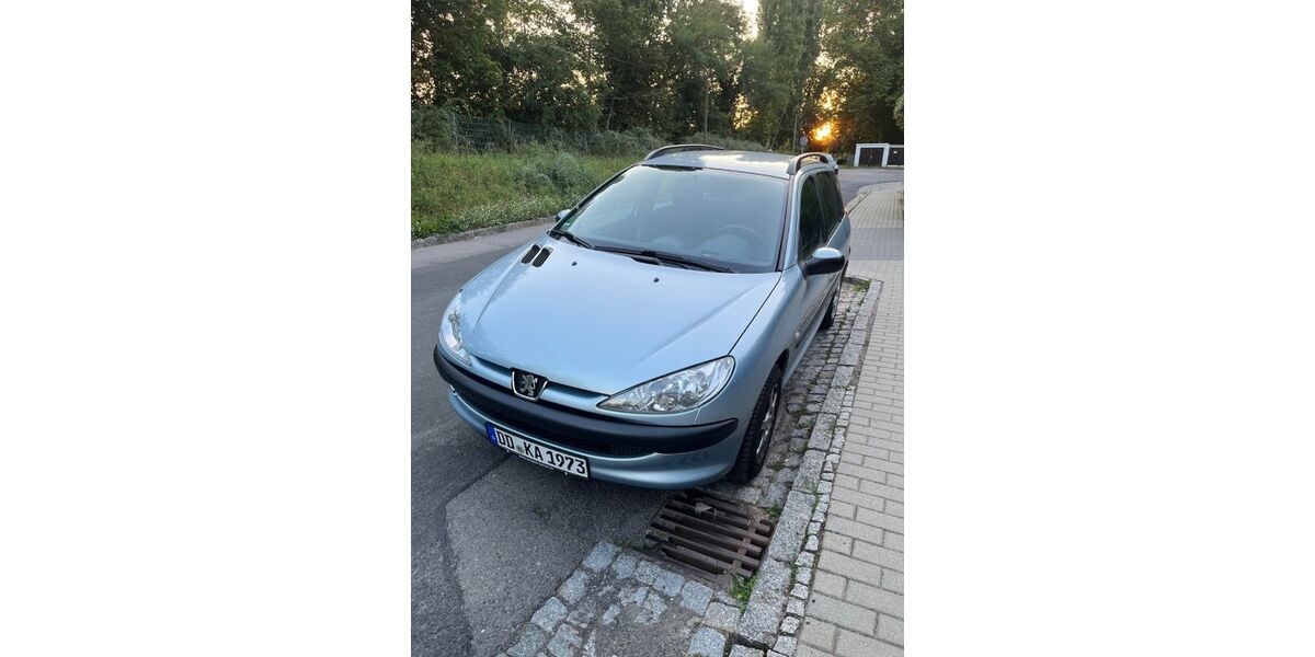 Peugeot 206 67.000 km 2.500 &euro; Meißen 01662