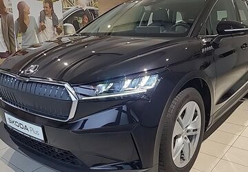 Skoda Enyaq 31.211 km 27.490 &euro; Dresden 01067