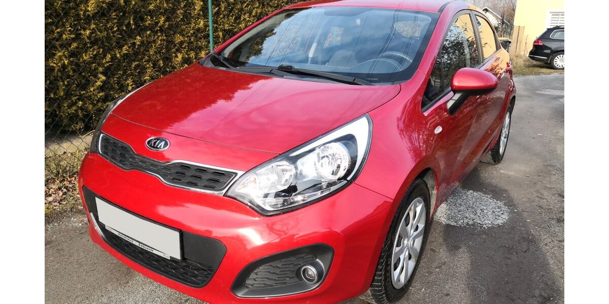 Kia Rio 128.988 km 4.700 &euro; Dresden-Heidenau 01809