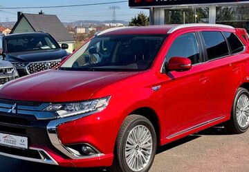 Mitsubishi Plug-in Hybrid Outlander 89.589 km 20.990 &euro; Heidenau 01809