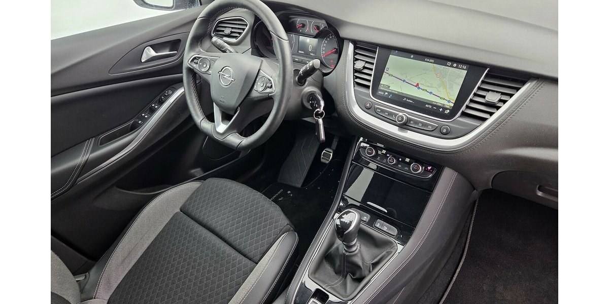 Opel Grandland X 1.2 Start/Stop 120 Jahre Navi/LED 38.696 km 10.900 &euro; Wilsdruff 01723