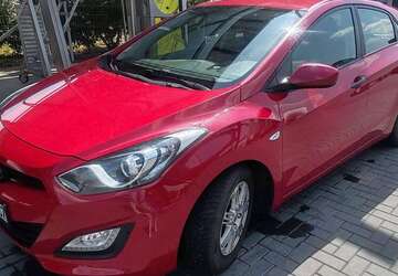 Hyundai i30 103.000 km 8.800 &euro; Dresden, Stadt 01307