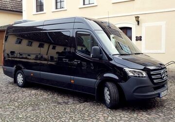 Mercedes-Benz Sprinter 179.000 km 53.000 &euro; Dresden 01237