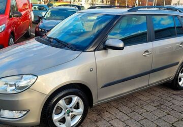 Skoda Fabia 79.443 km 7.690 &euro; Radeberg 01454