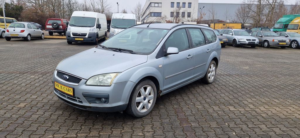 Ford Focus 235.000 km 750 &euro; Dresden 01257