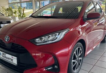 Toyota Yaris 40.000 km 17.999 &euro; Kesselsdorf 01723